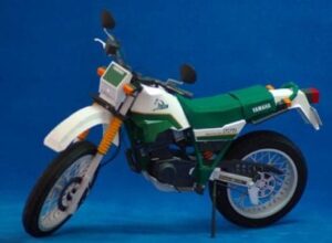 iIJpD - Yamaha XT 225 Paper Model