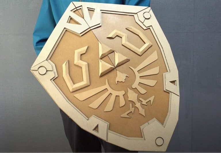 The Legend of Zelda Hylian Shield Papercraft