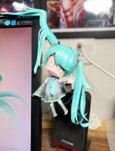 chibi monitor miku