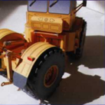 K700 Heavy Tractor Papercraft